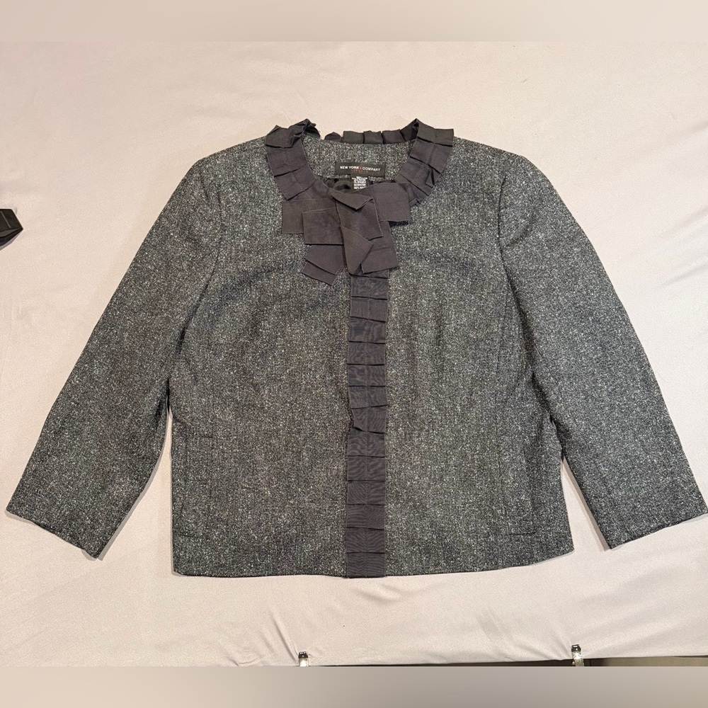 New York & Company Ruffle Blazer Crop Sleeve SZ 14 Color Black GUC